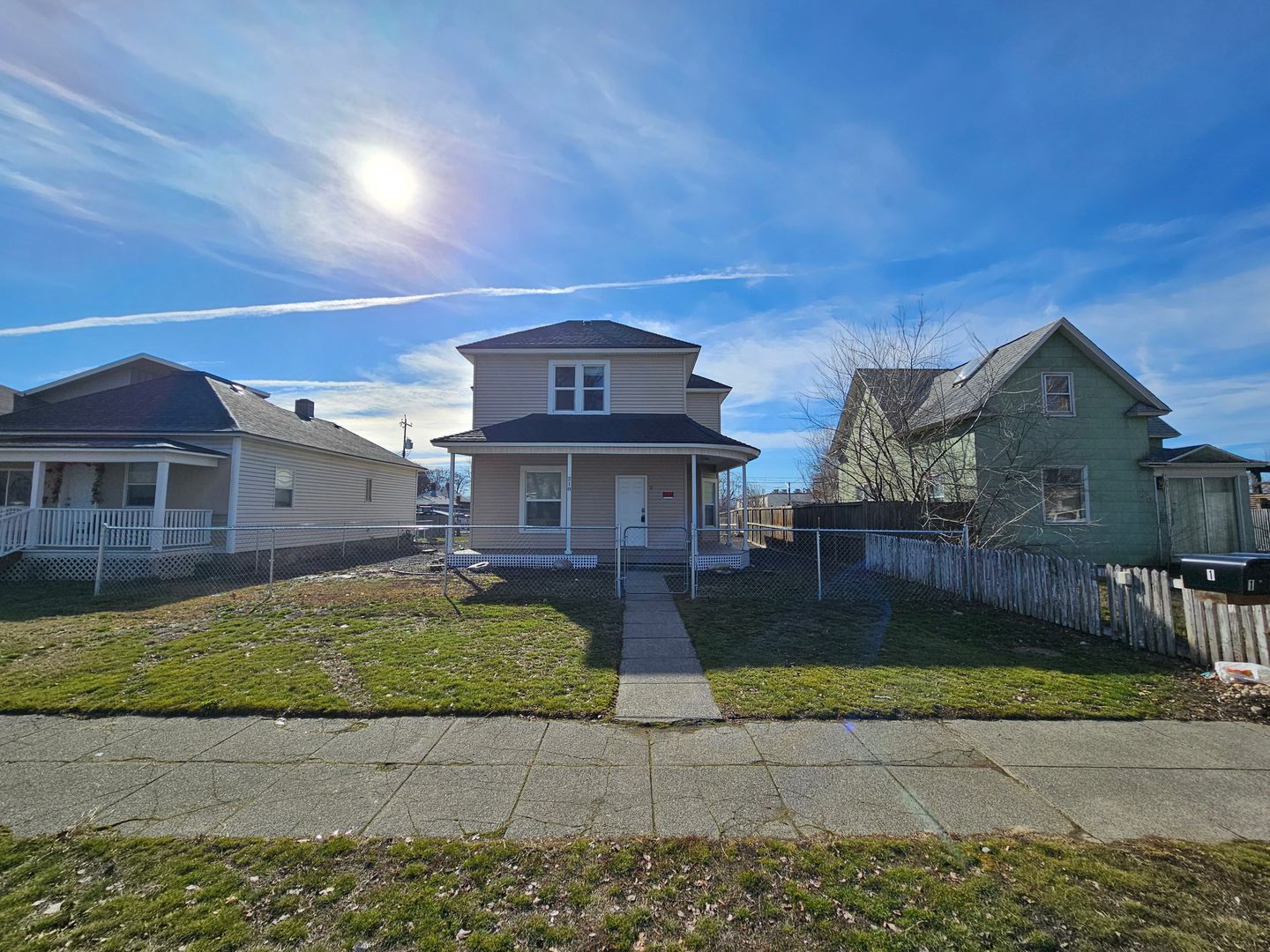 Spokane Apartment: 218 E Baldwin Ave