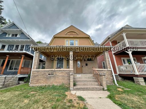 Newly Remodeled 3 Bedroom, 1.5 Bath Home – Pet Friendly – Close to UWO- Available NOW! – photo 1