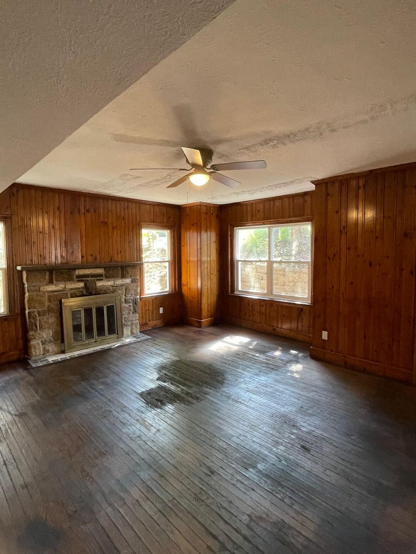 Huntington Apartment: 116 Oakland Avenue