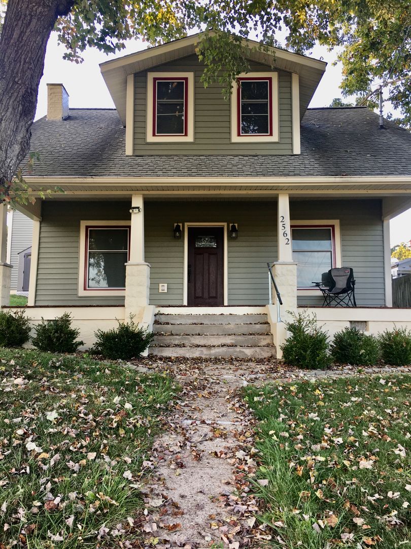 Hurricane House: 2562 Main Street