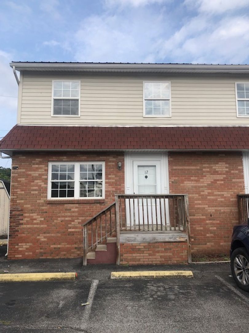 St. Albans Apartment: 3228 Kanawha Terrace
