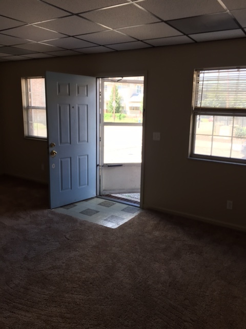 Charleston House: 813 Grant Street