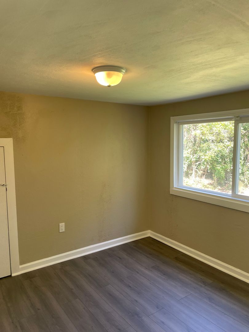 Huntington Apartment: 116 Oakland Avenue