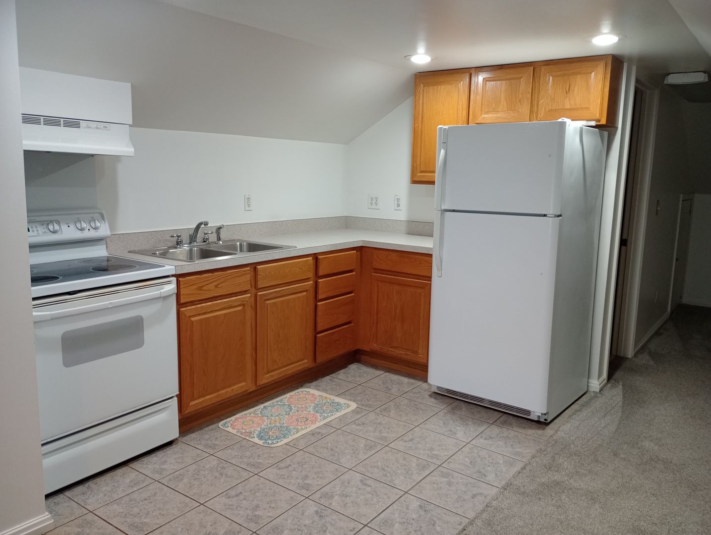Charleston Apartment: 1628 Quarrier