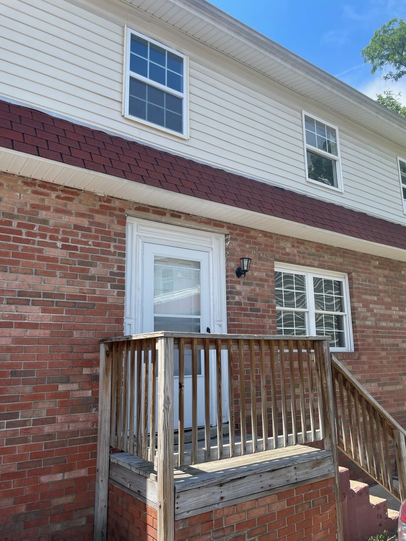 St. Albans Apartment: 3228 Kanawha Terrace