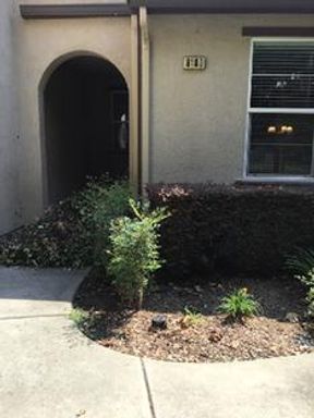 Beautiful 3-Bedroom Condo in Elk Grove – photo 1