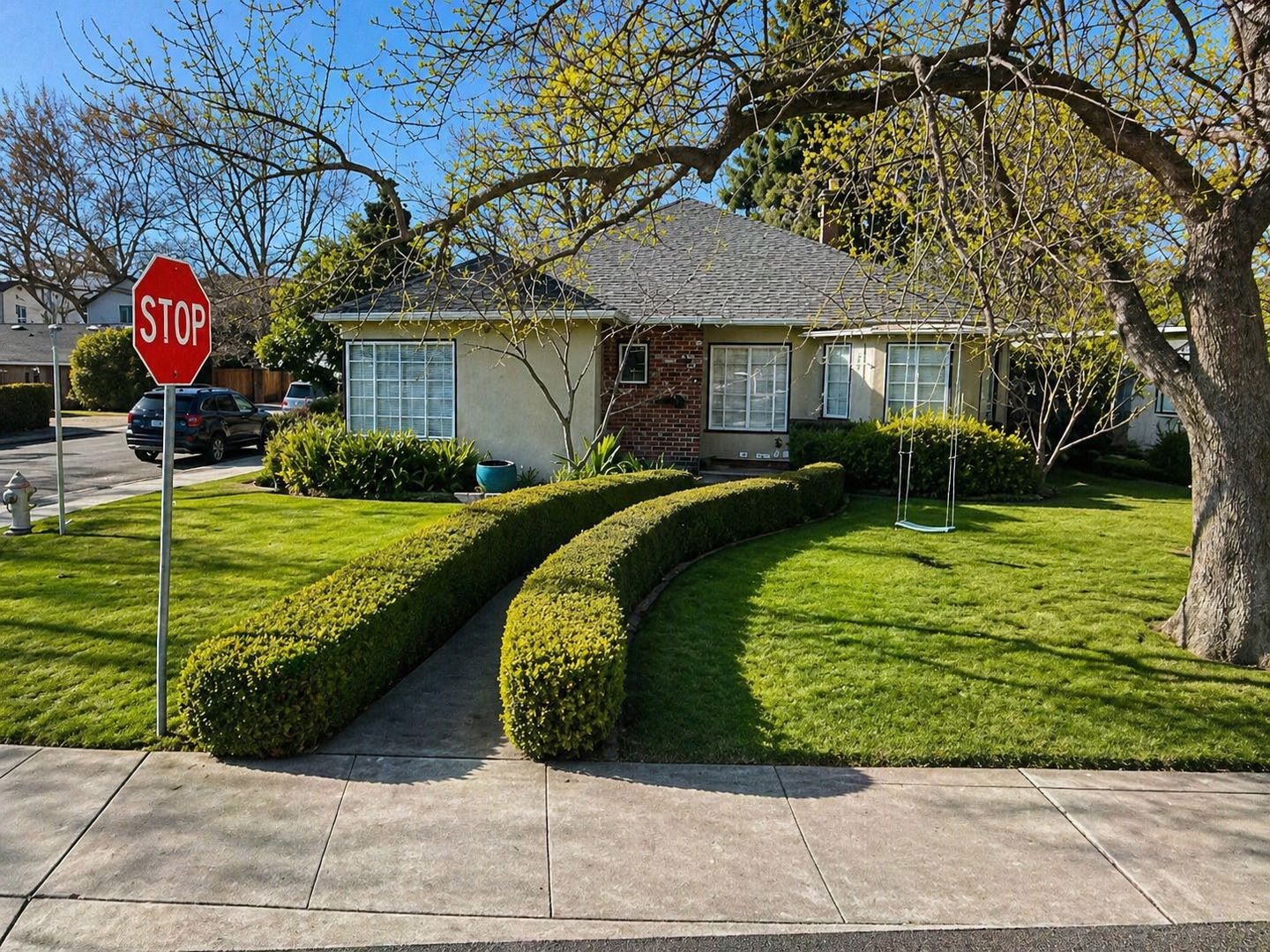 Sacramento House: 2762 Marty Way - 0330