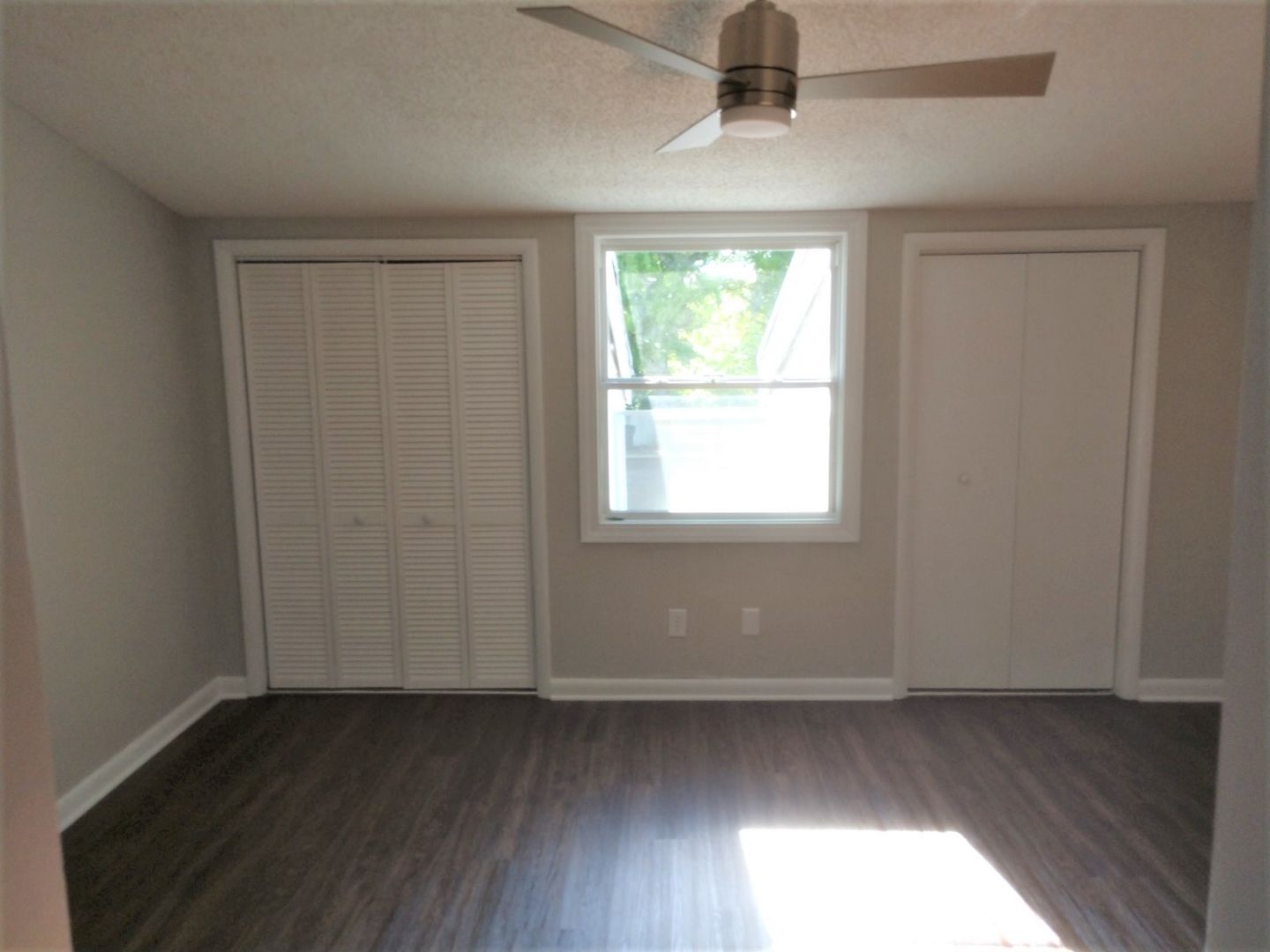 604 E. Iredell Avenue 10 of 12