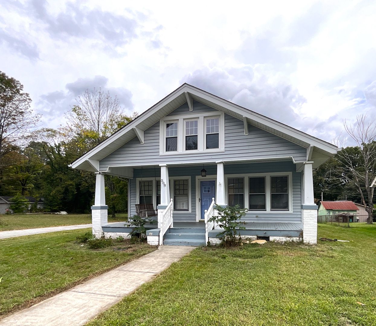 Charming 3 bedroom/1.5 bathroom REMODELED home close to High Point University