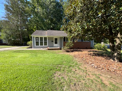Super Convenient 3 BDRM 1.5 BTH! Newly Renovated! Fresh Paint, Lighting, Flooring throughout! – photo 1
