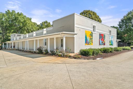 Available to View Downtown Mooresville! – photo 1