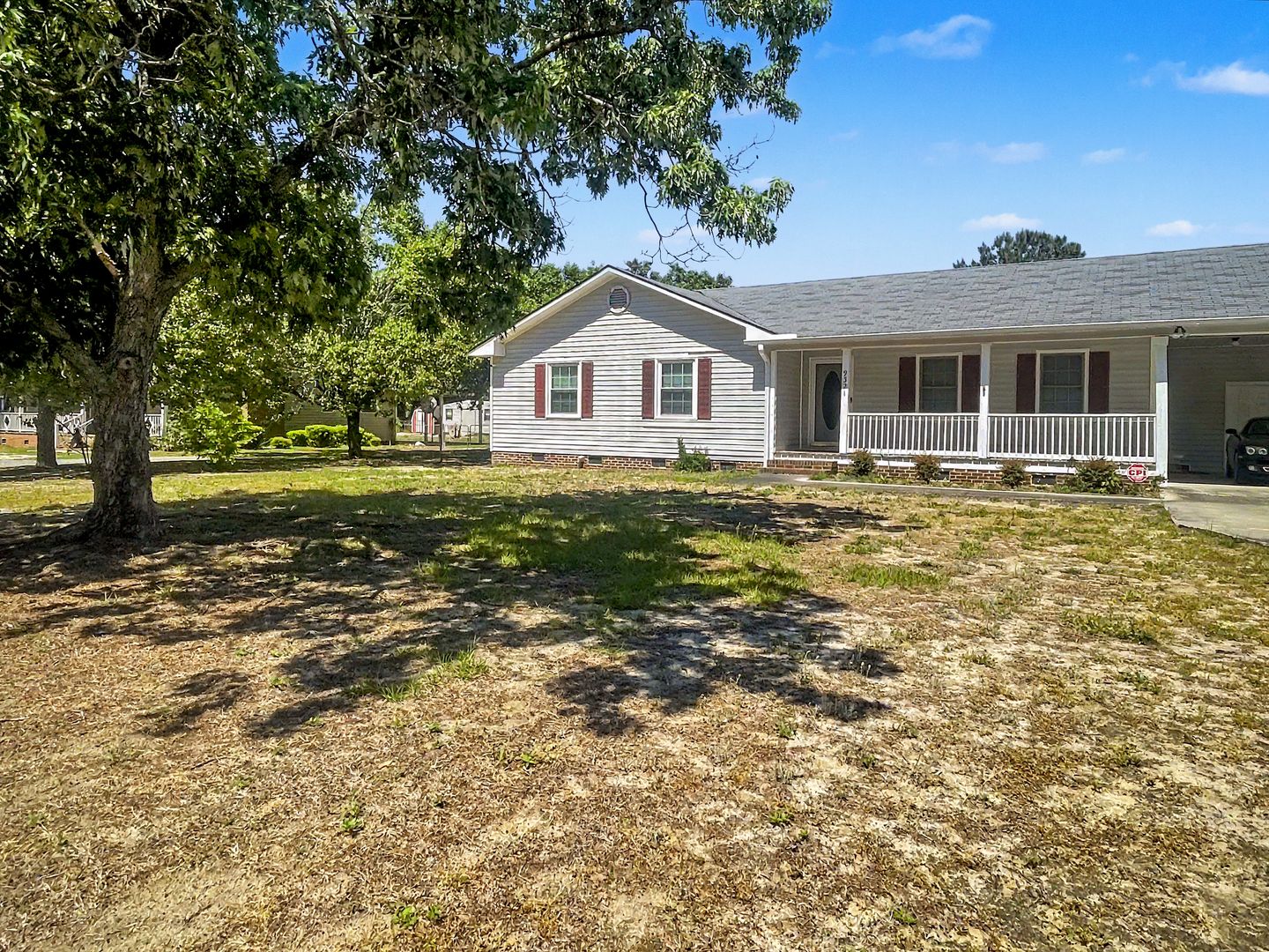 Lauringburg House: 9321 Oat Drive