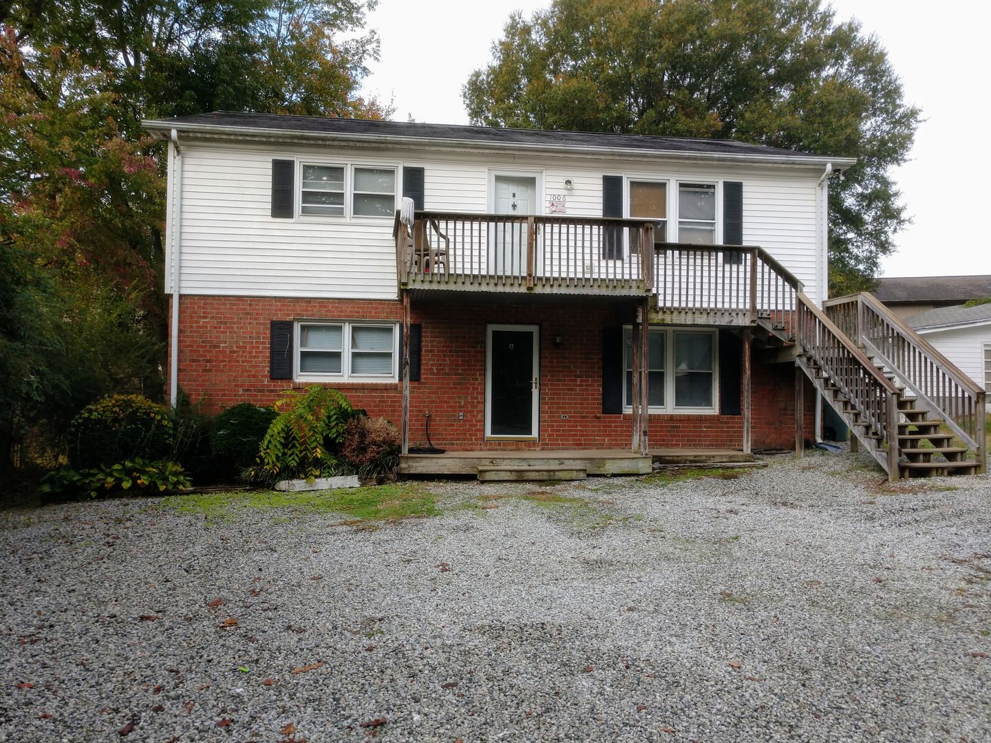 Greensboro Apartment: 1006 W. Barton St