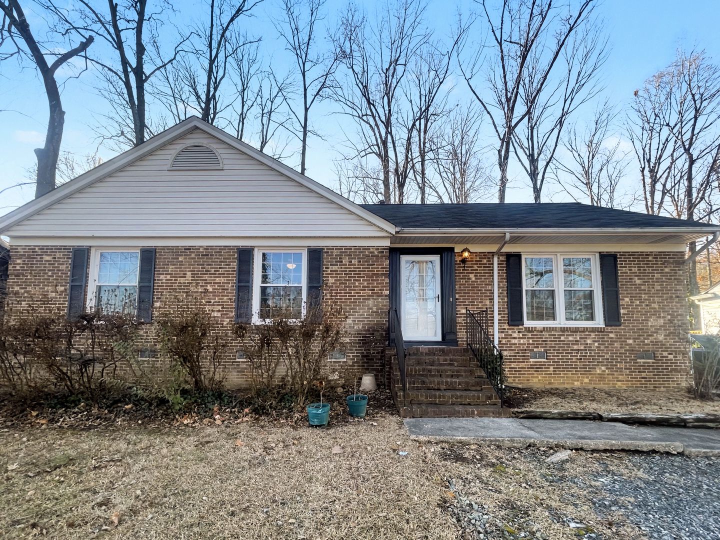 Greensboro House: 3222 S Elm Eugene St