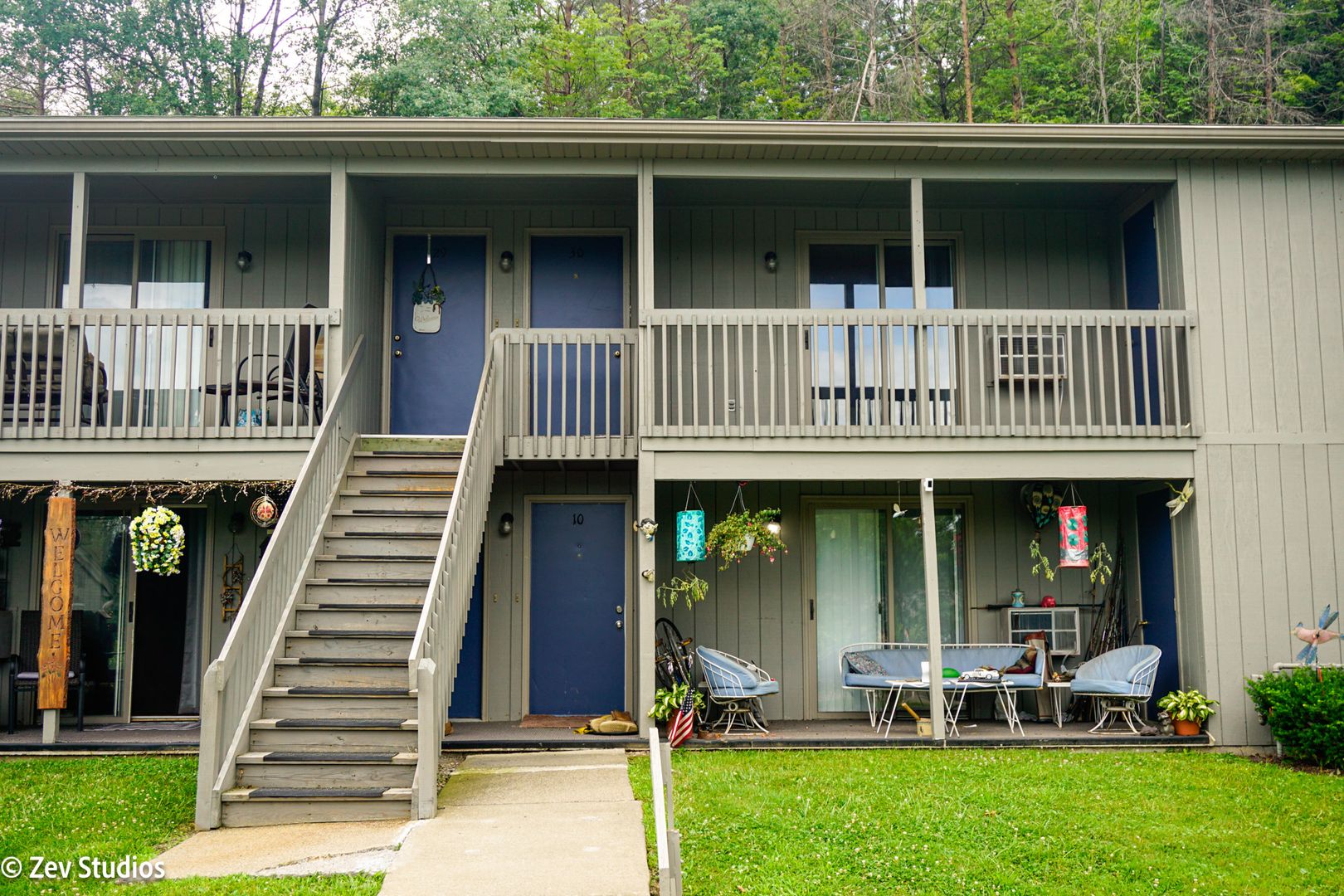 Endicott Apartment: 207 Bornt Hill Rd