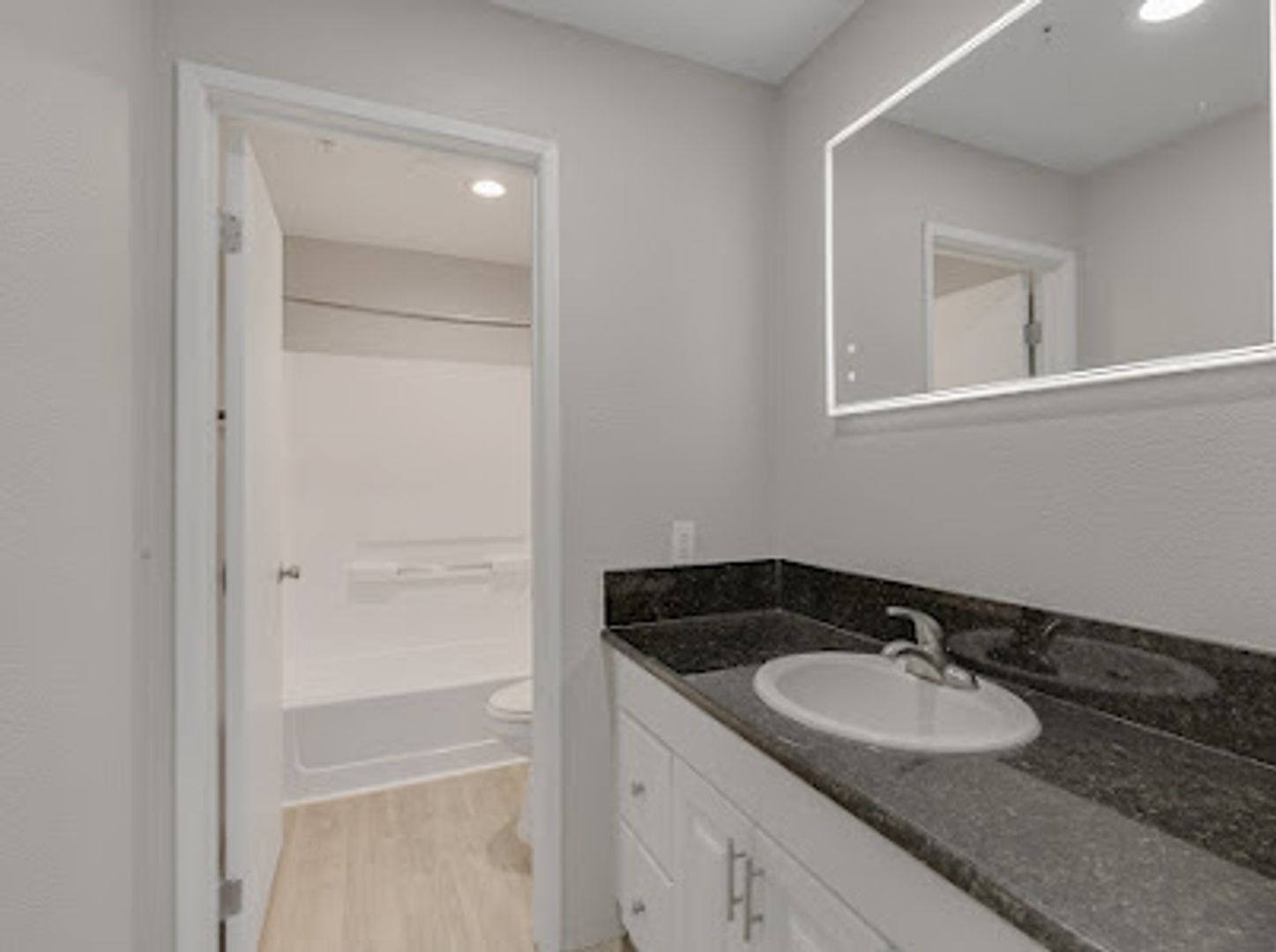 Park City Walk Apartments 4 of 8