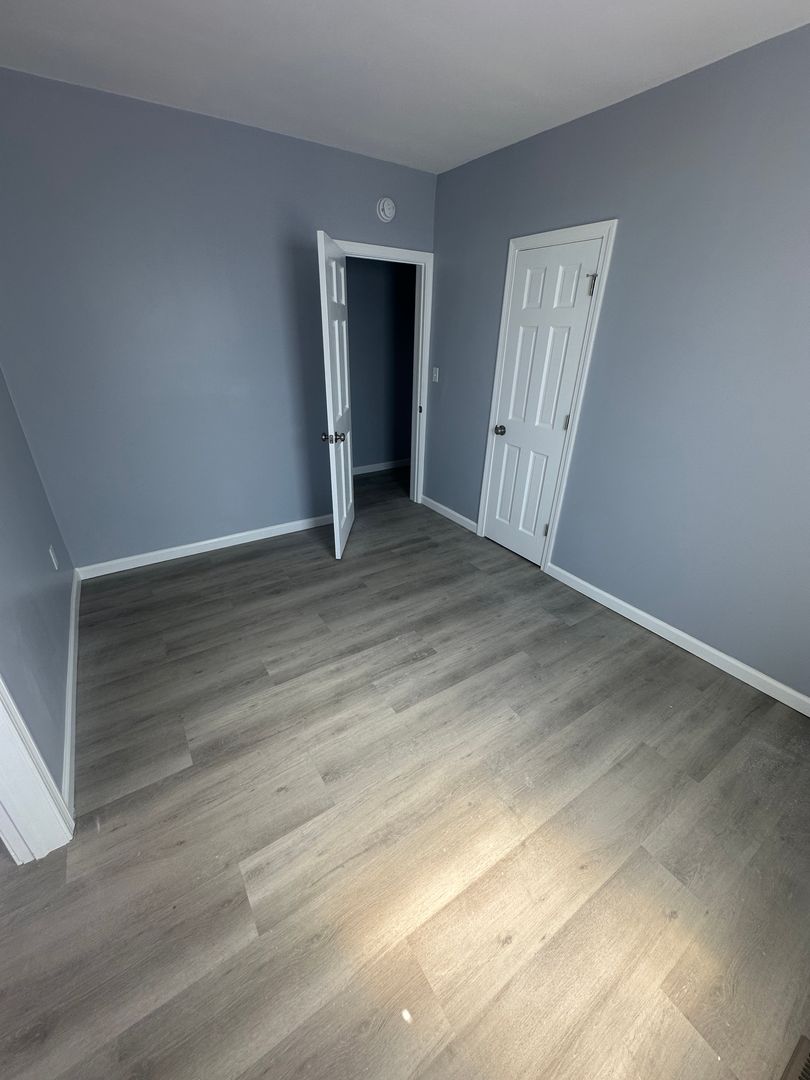 27 Phoenix St, Springfield, MA