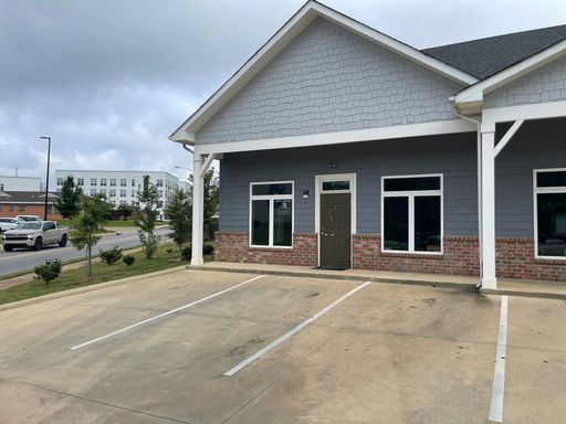 Office/Retail Space near Downtown Opelika. – photo 1