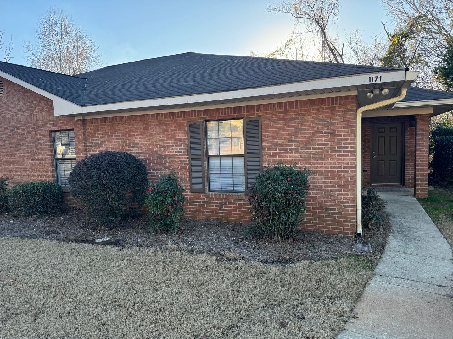 Auburn House: 1171 Northwood Dr