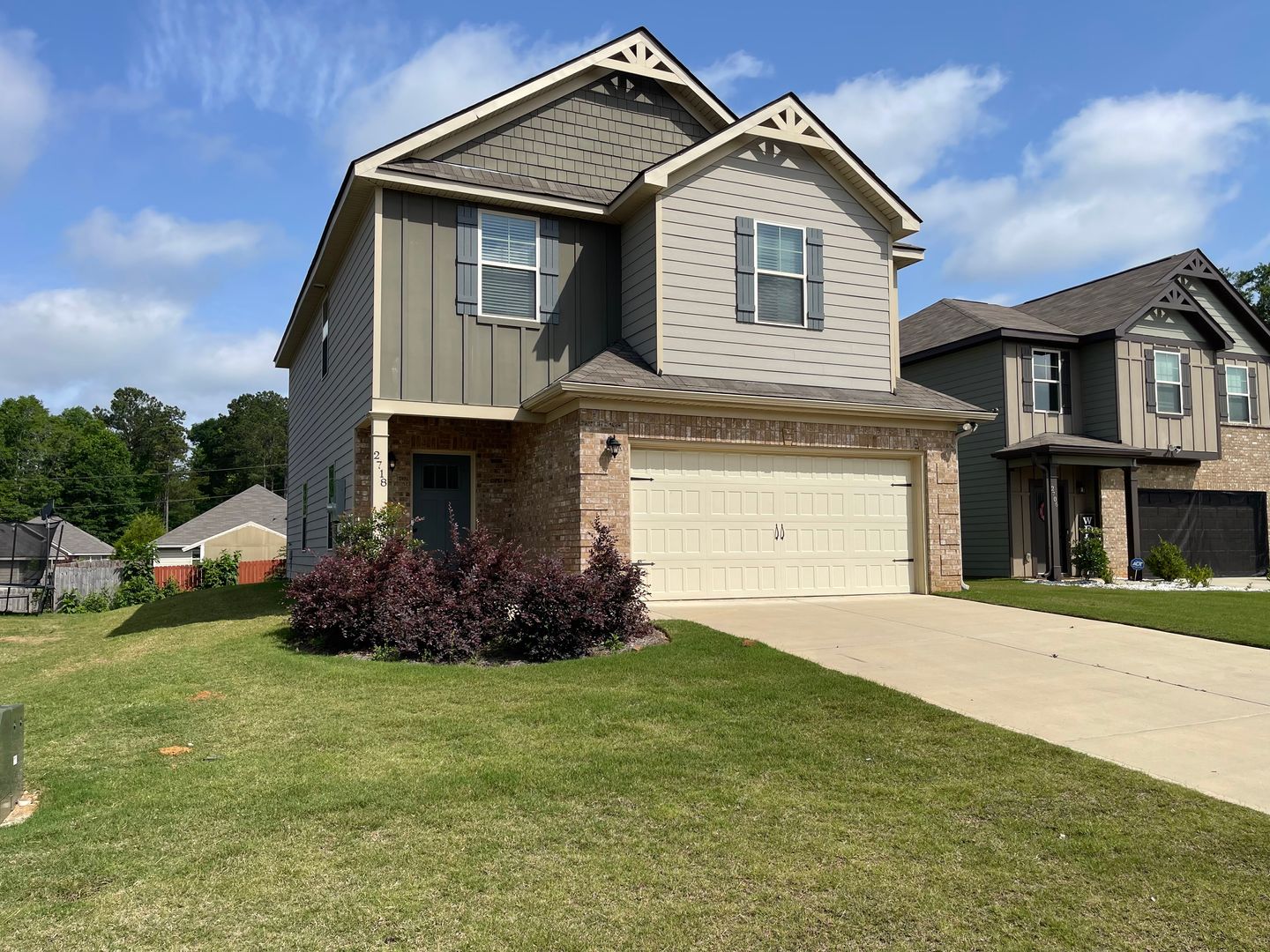 Opelika House: 2718 Dunstan Lane