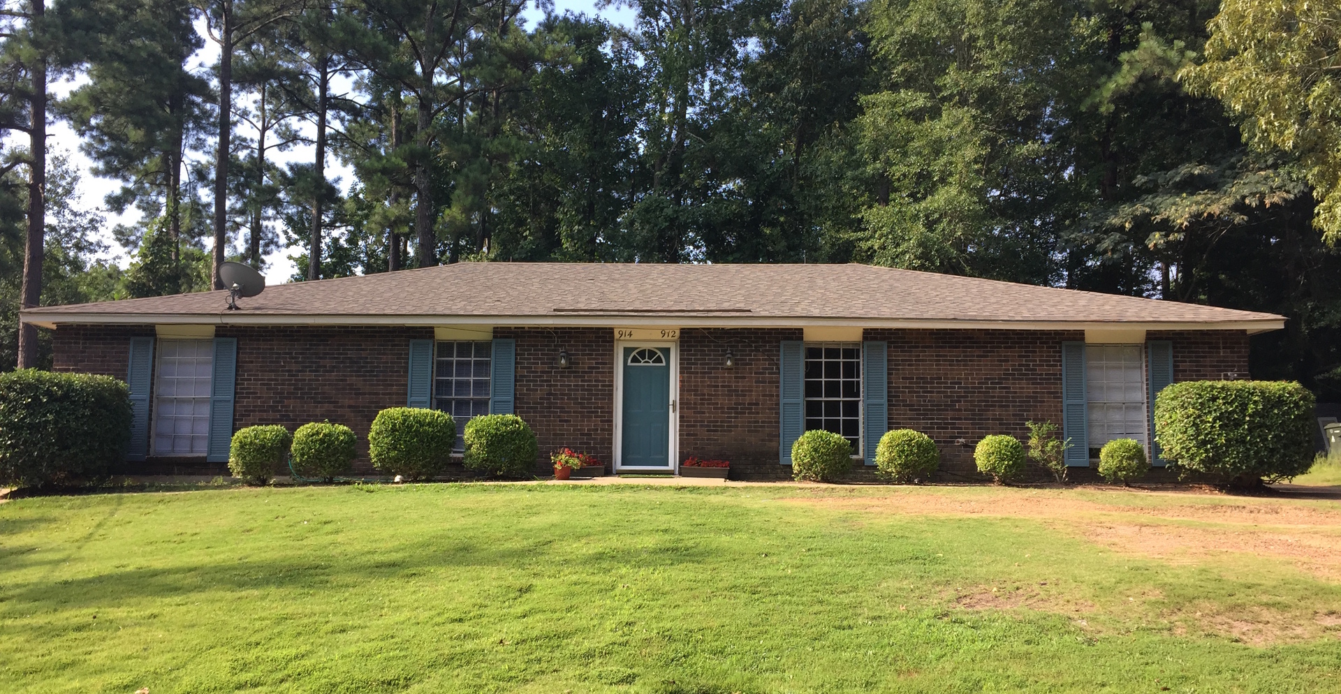 Auburn House: 912 E Magnolia Avenue