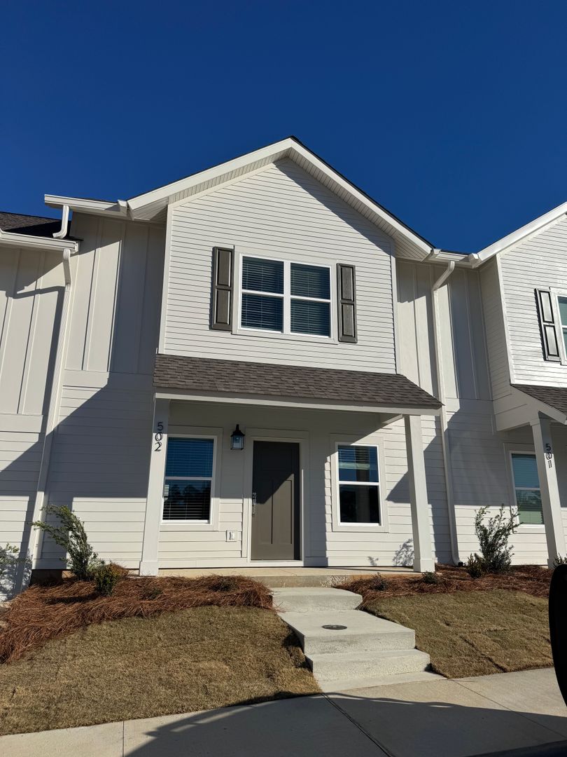 Opelika House: 3260 Academy Dr Unit 502