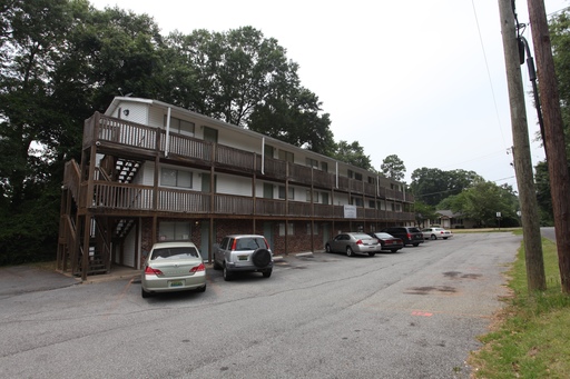 1 BR apartment in Auburn Available!