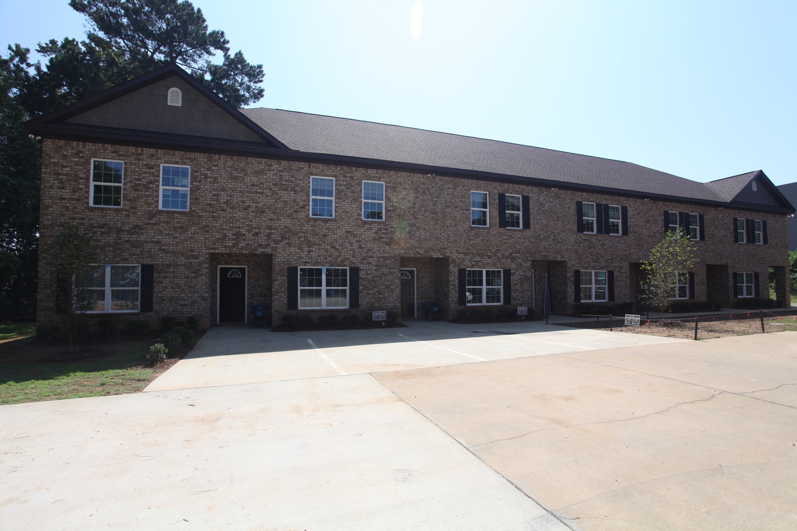 Auburn Apartment: 818 Annalue Drive