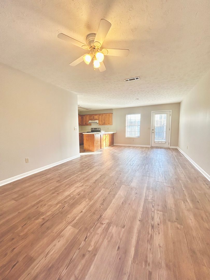 Opelika House: 1521 Fitzpatrick Avenue 10-A