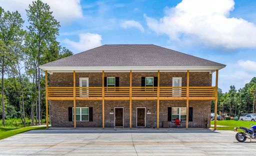 Short-Term Lease Available! – photo 1