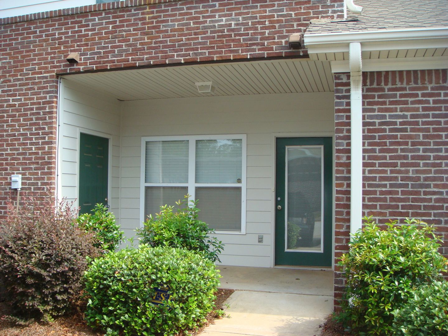 Auburn House: 815 Harvard Drive