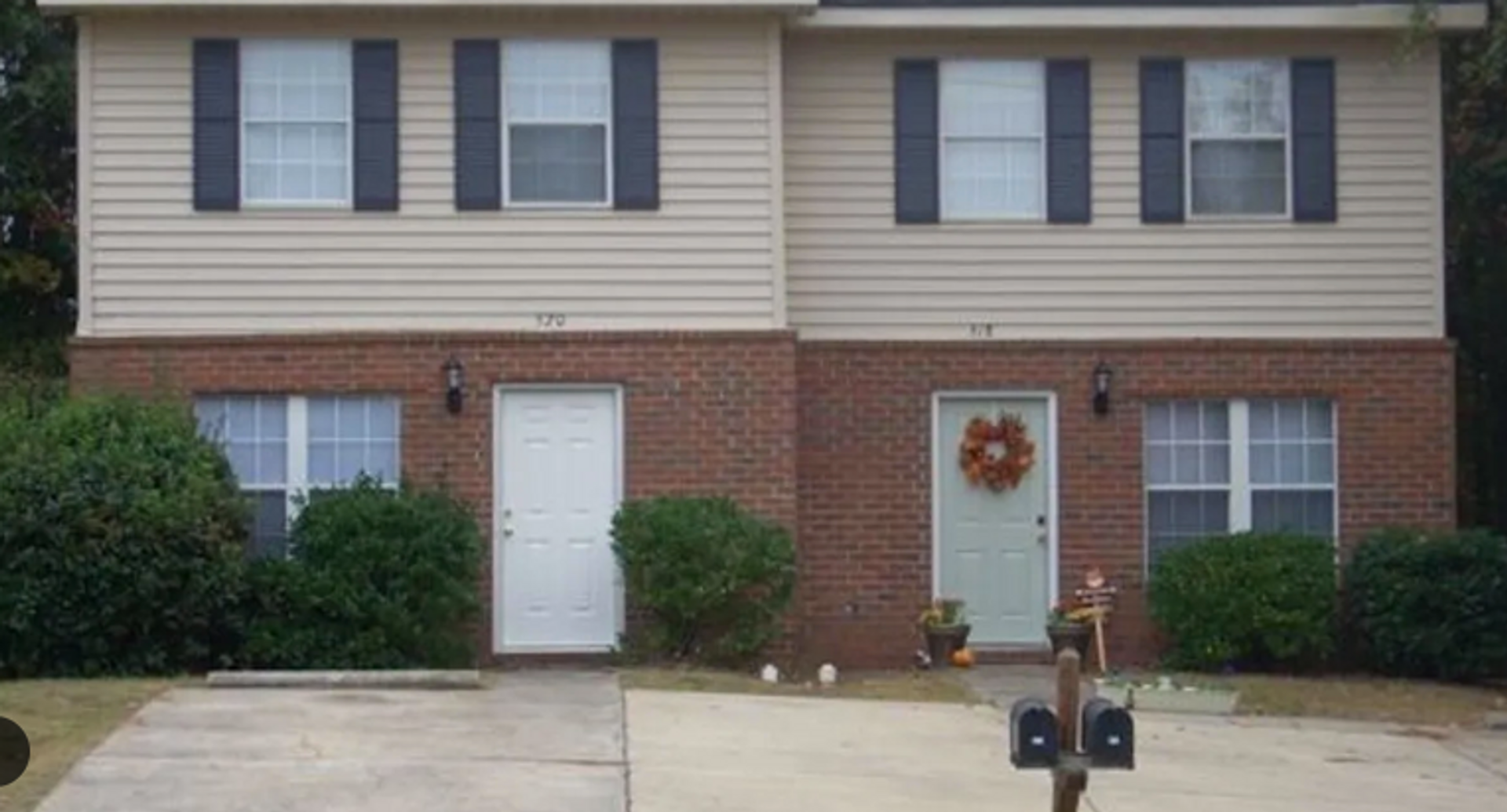 Auburn House: 518 E University Dr