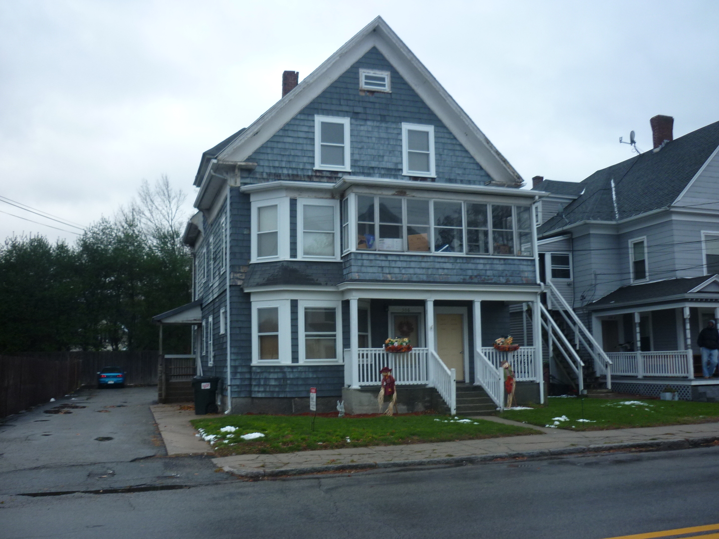 Uxbridge Apartment: 306 North Main Street