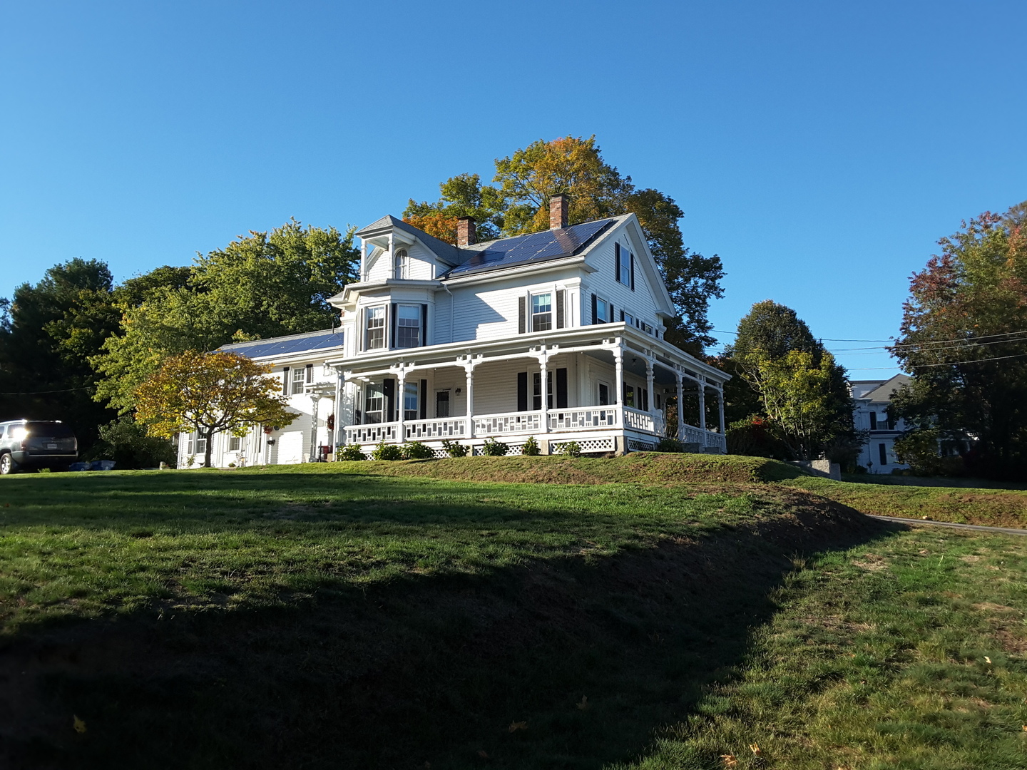 Uxbridge House: 36 Pleasant Street