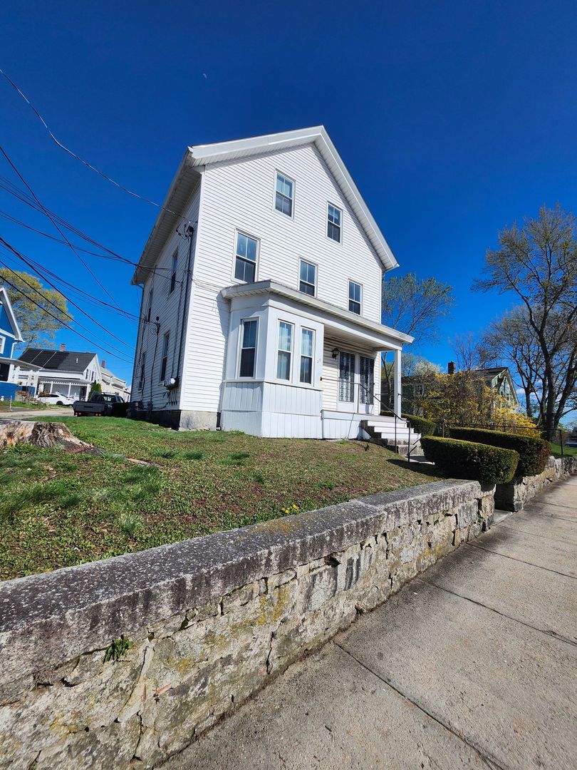 Milford Apartment: 20-22 South Main Street