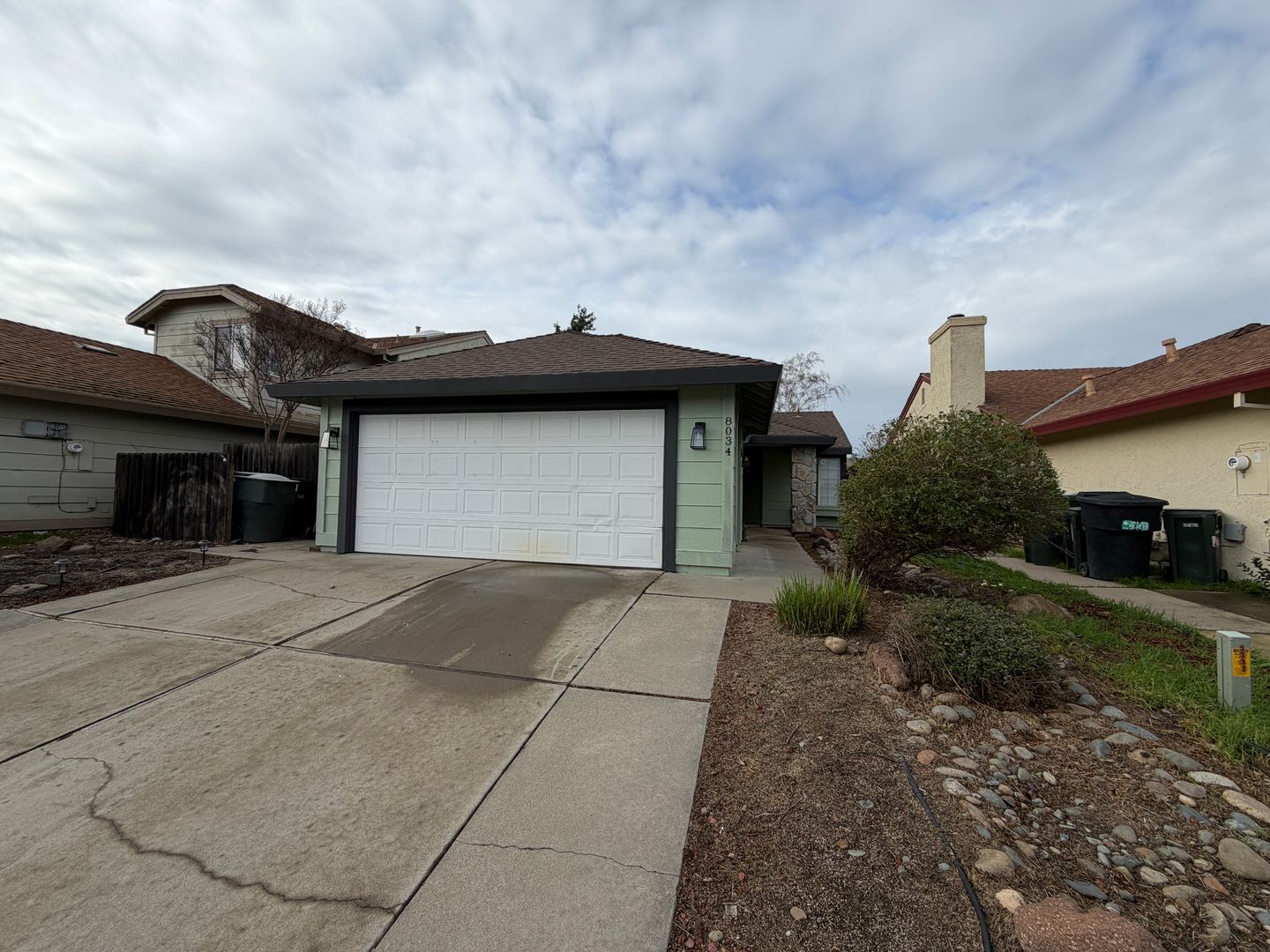 Sacramento House: 8034 Kelty Ct