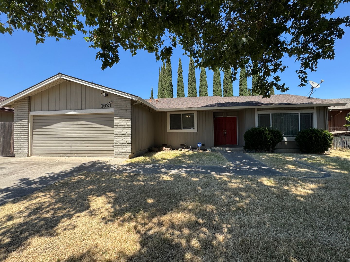 Four Bed, Two Bath Home In North Stockton