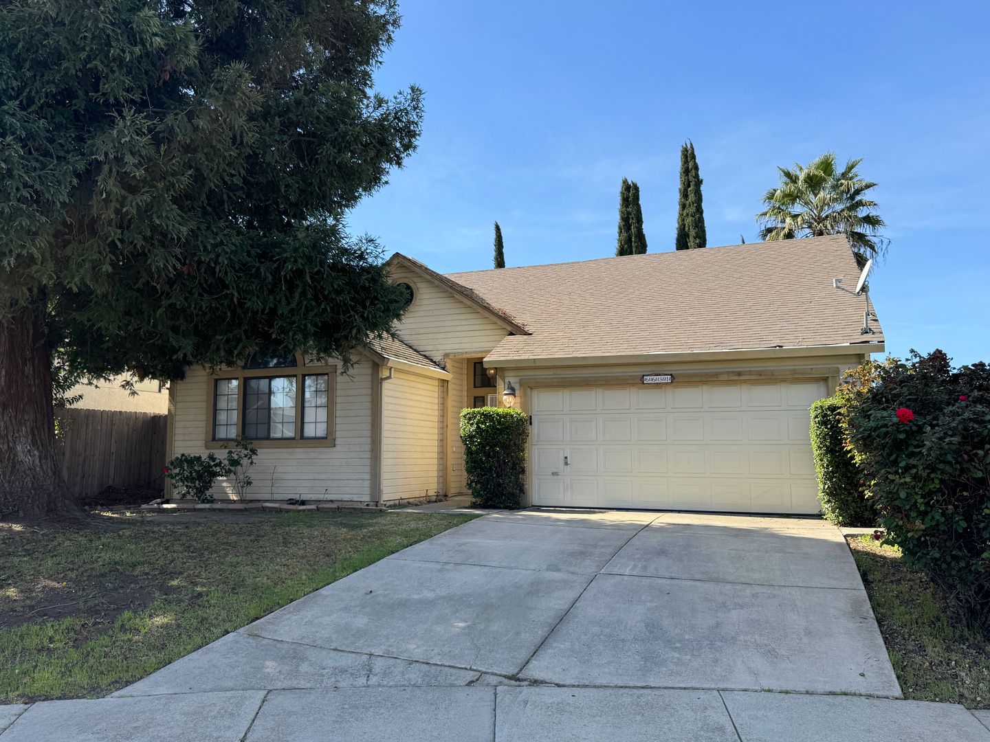 Stockton House: 6631 Mount Bachelor Ct