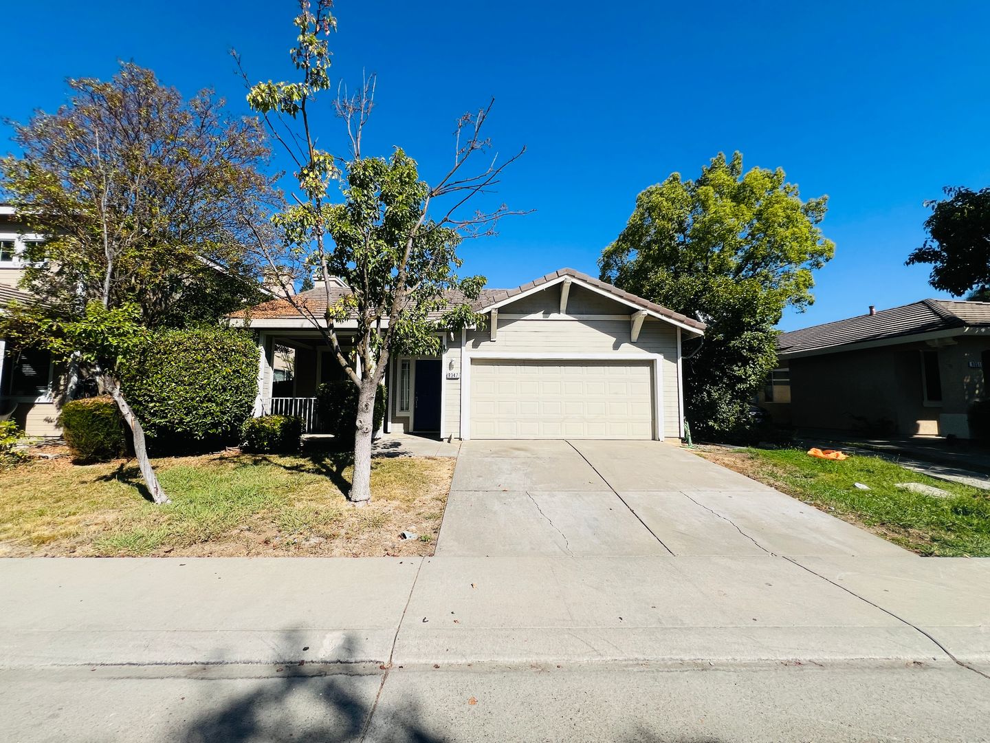 Elk Grove House: 9347 Marlemont Cir