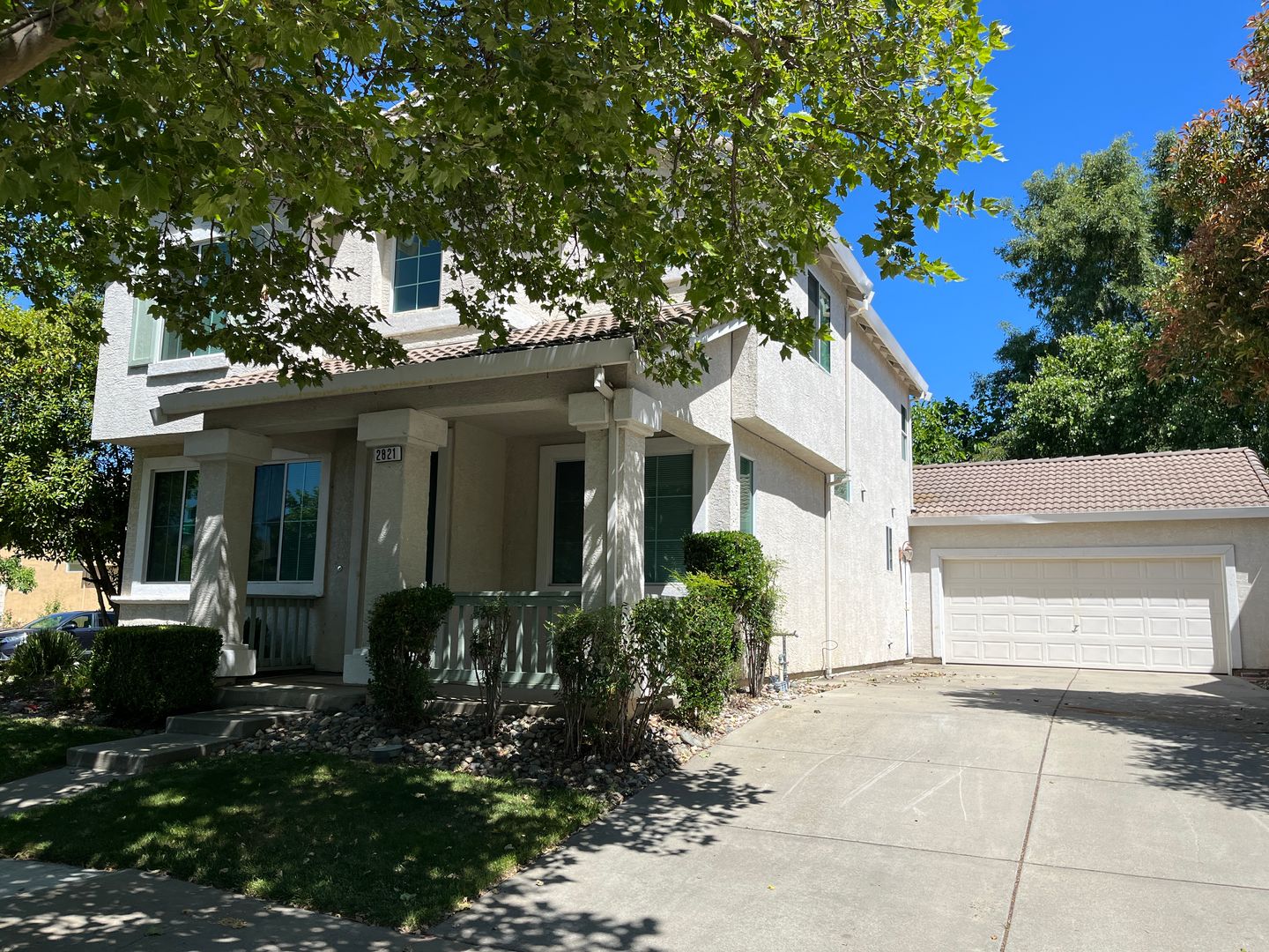 Elk Grove House: 2821 Babson Dr