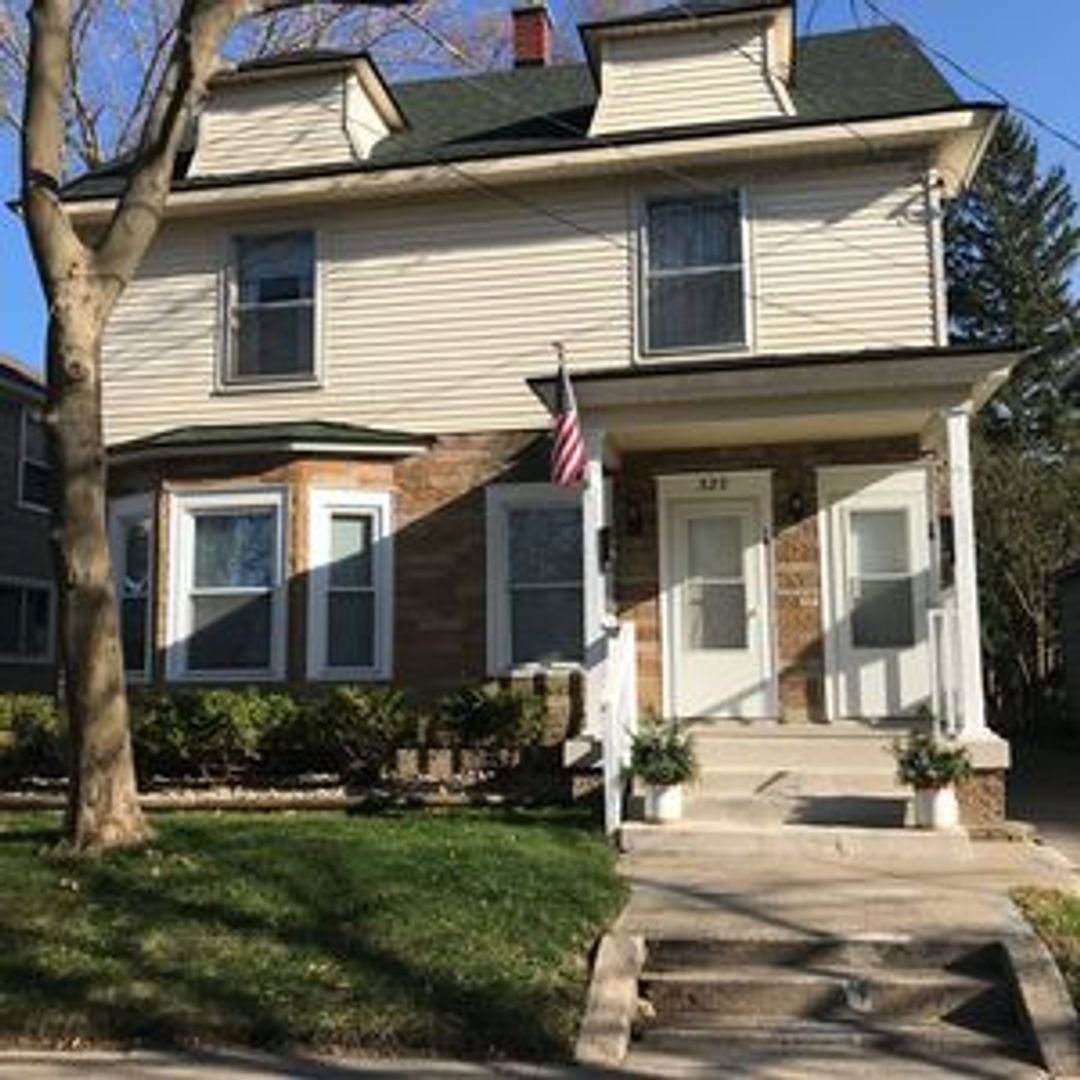 Grand Rapids Apartment: 322 Diamond Ave NE