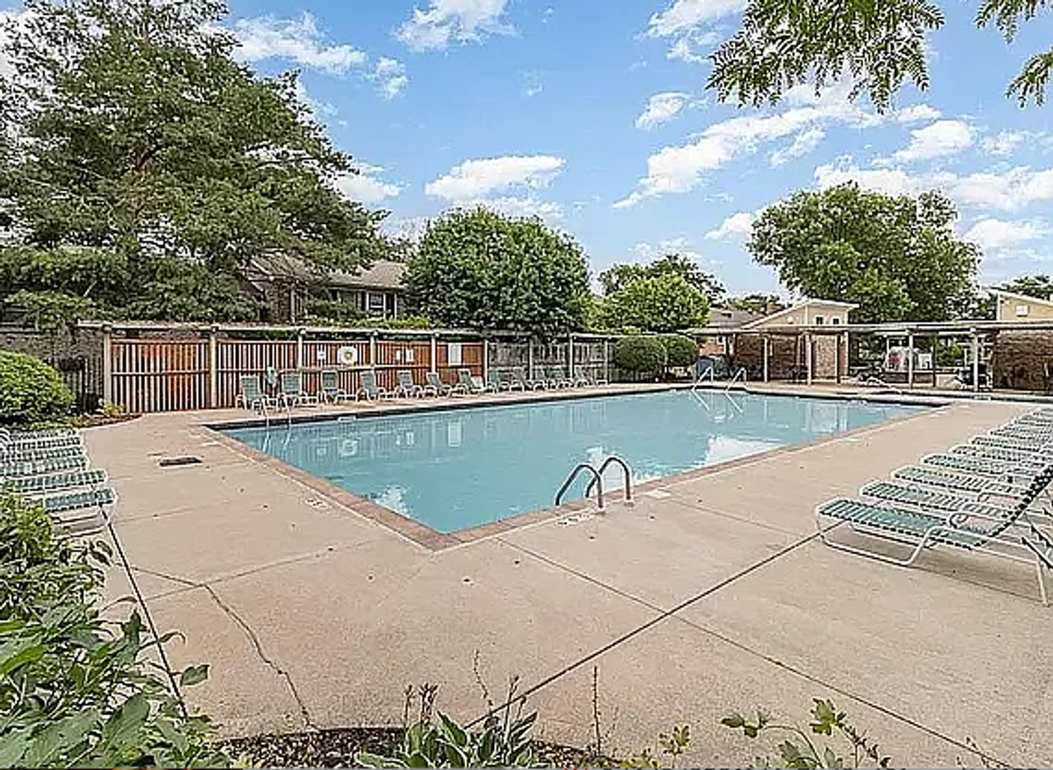 Hopkins Condo: 926 Westbrooke Way Unit 8