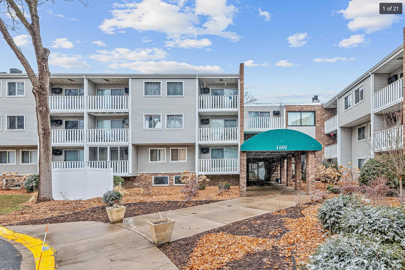 Fridley Condo: 1601 North Innsbruck Drive Unit 128