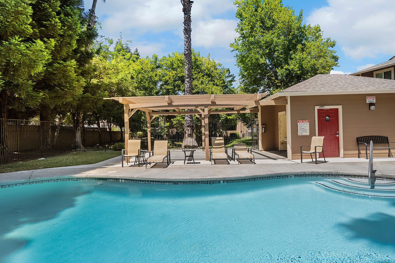 Chico Apartment: 2002 Huntington Dr