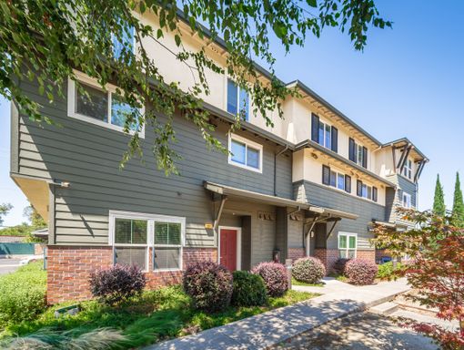 5499 Carlson Drive #102 – photo 1