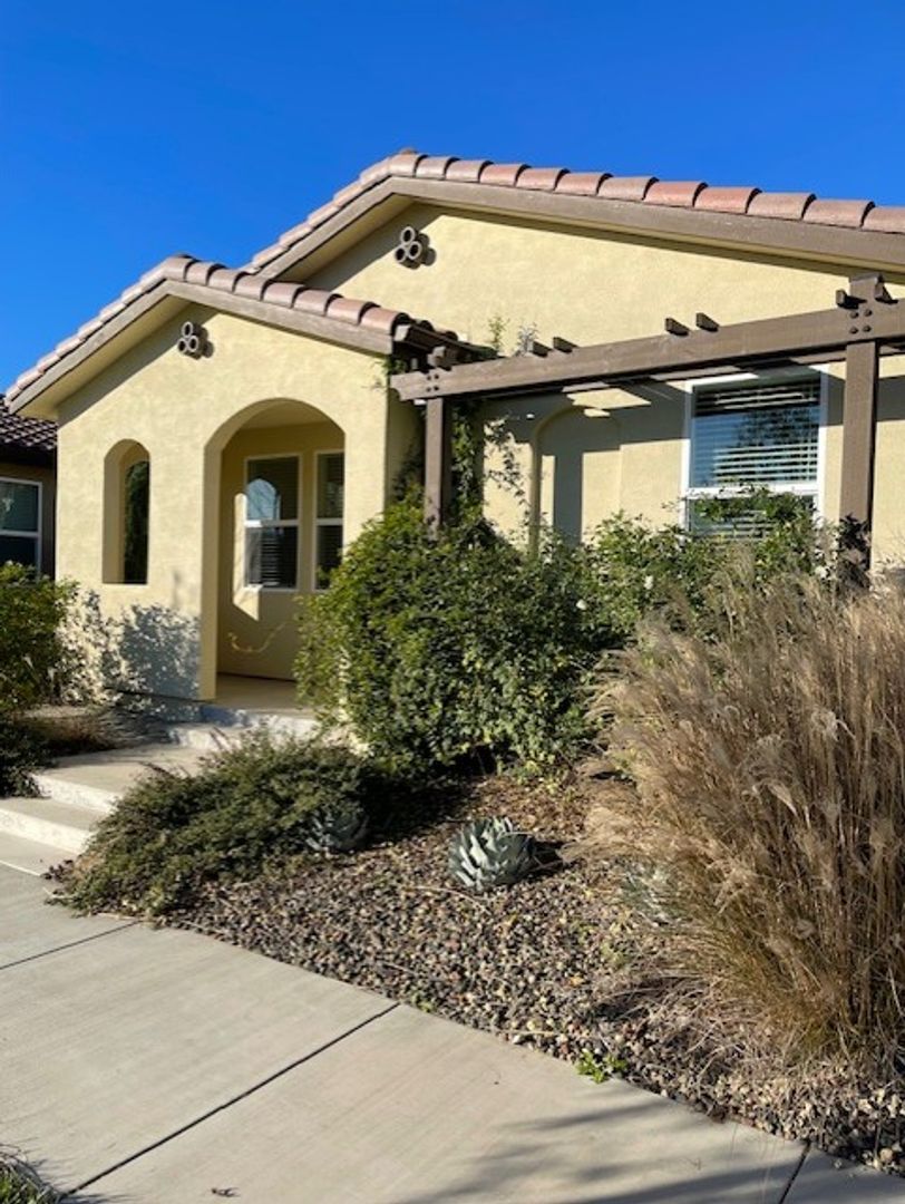 Chico House: 1758 Thea Ave