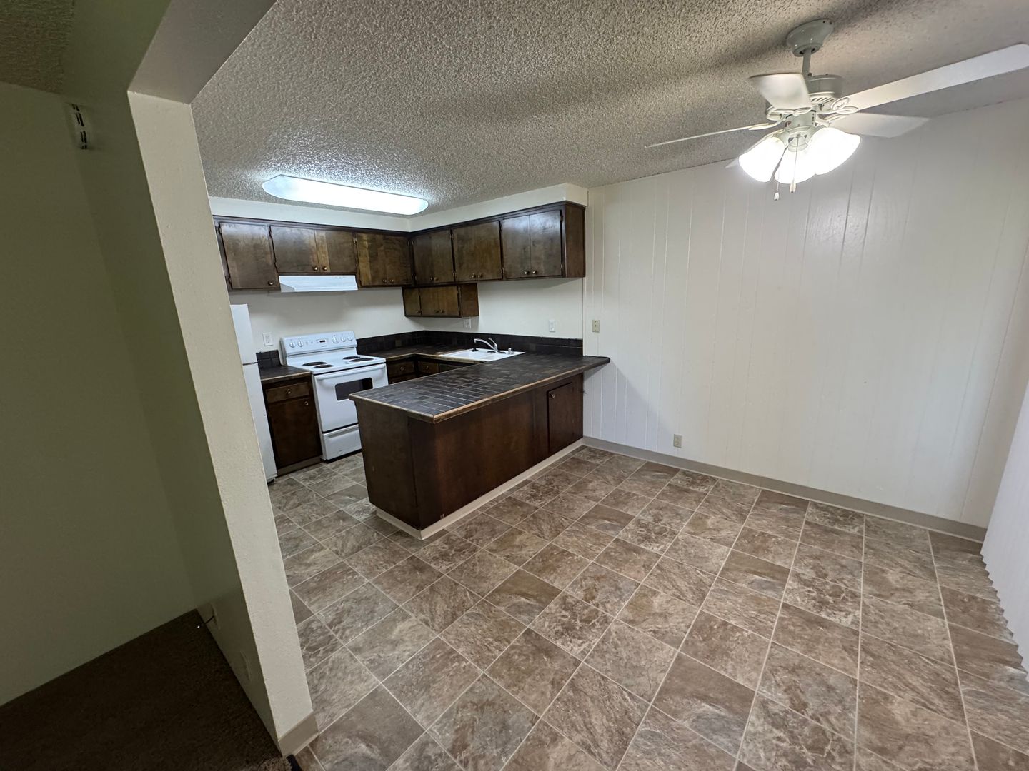 Chico Apartment: 37 Cameo Drive