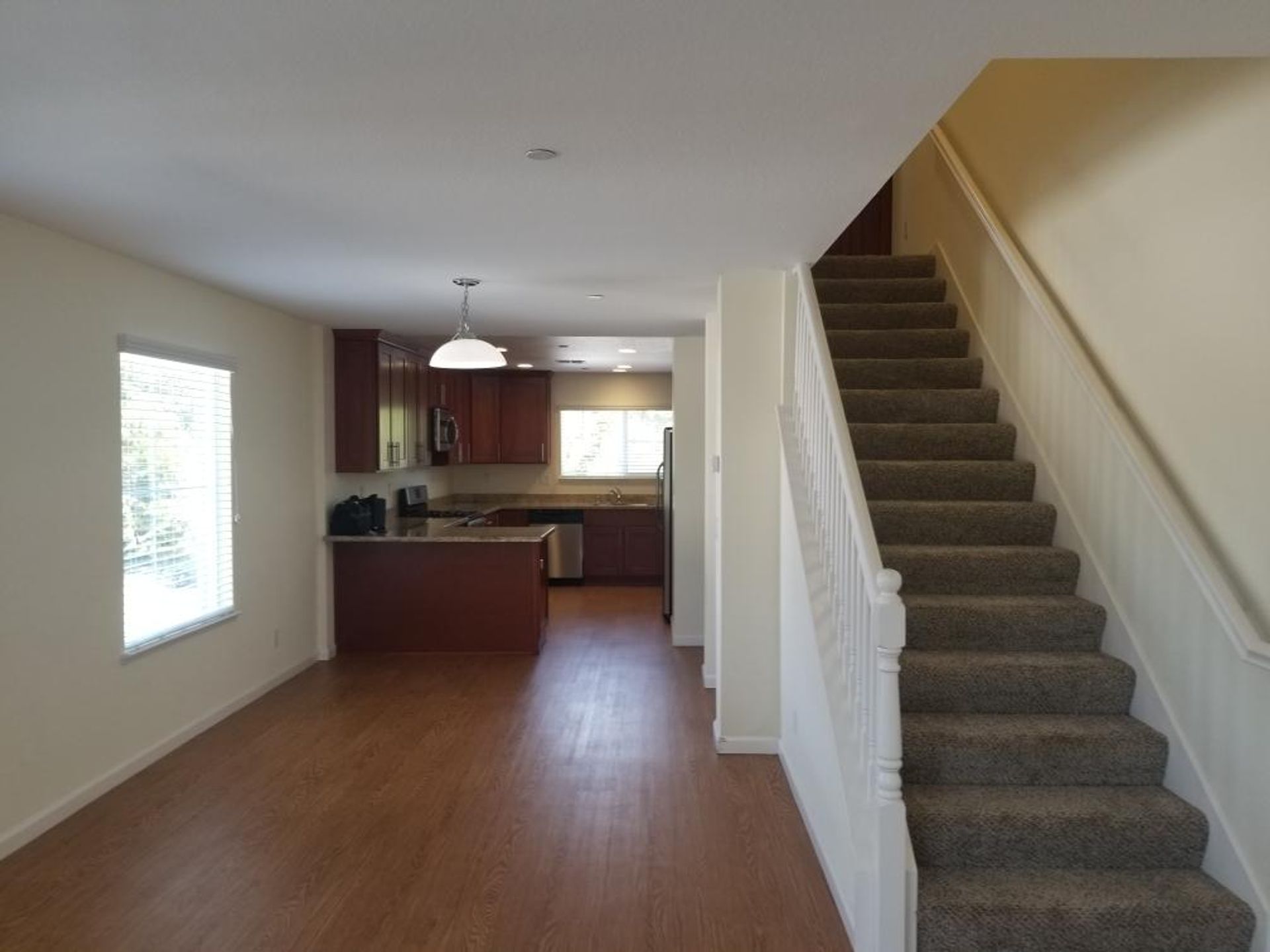 Sacramento Condo: 5497 Carlson Dr