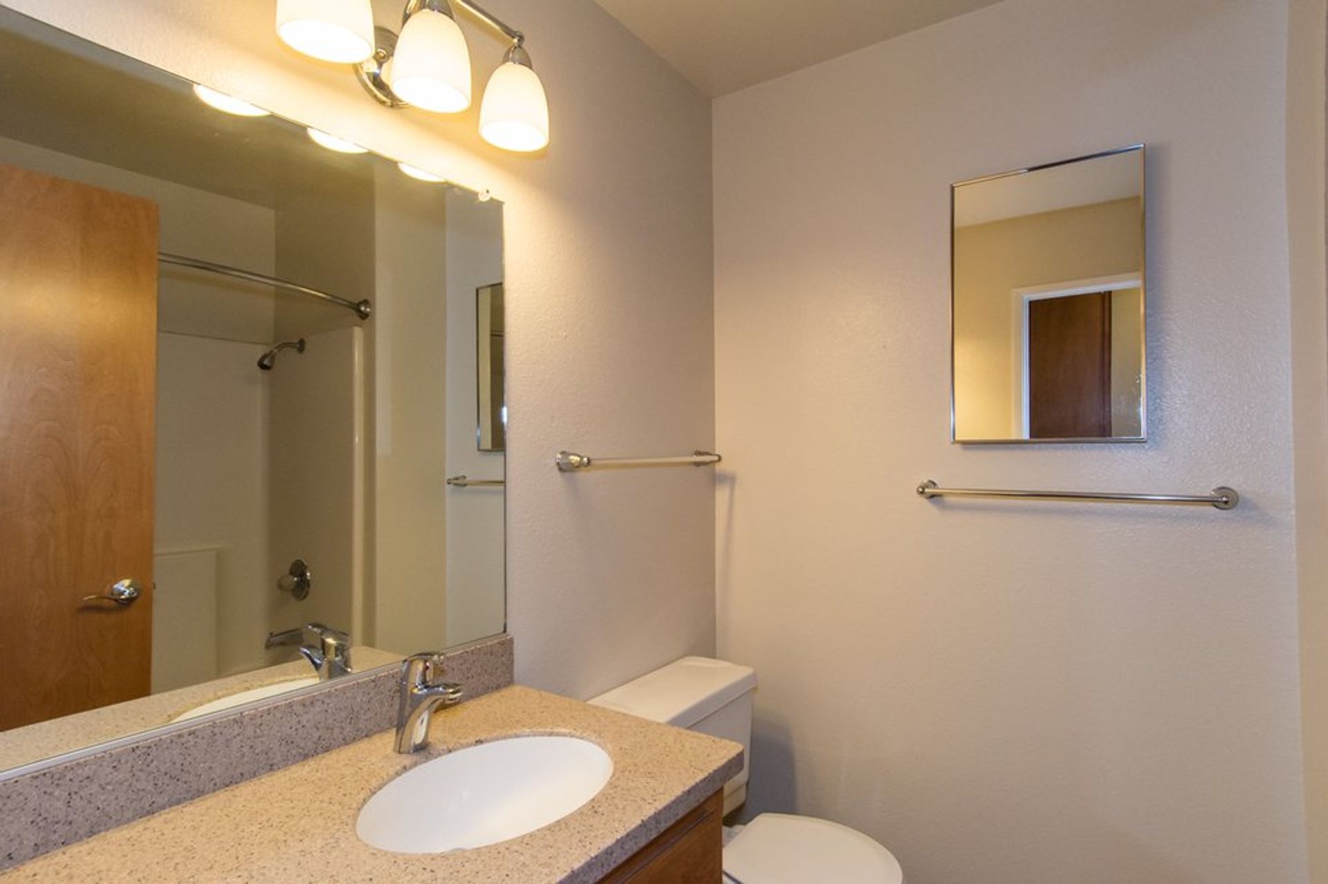 Aldergrove Townhomes 4 of 5