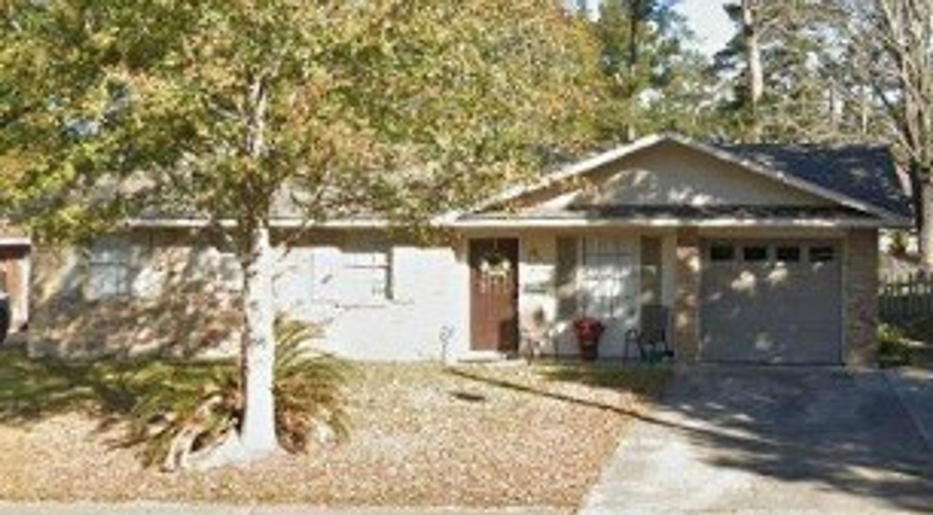 Zachary House: 3559 Roberts Street